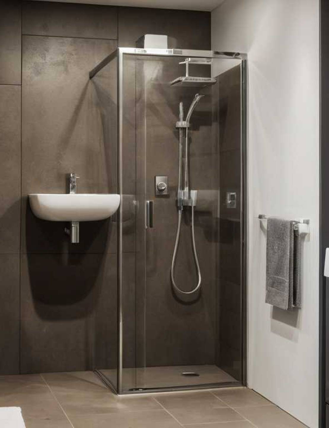 Как пользоваться сантехническим тросом для прочистки труб